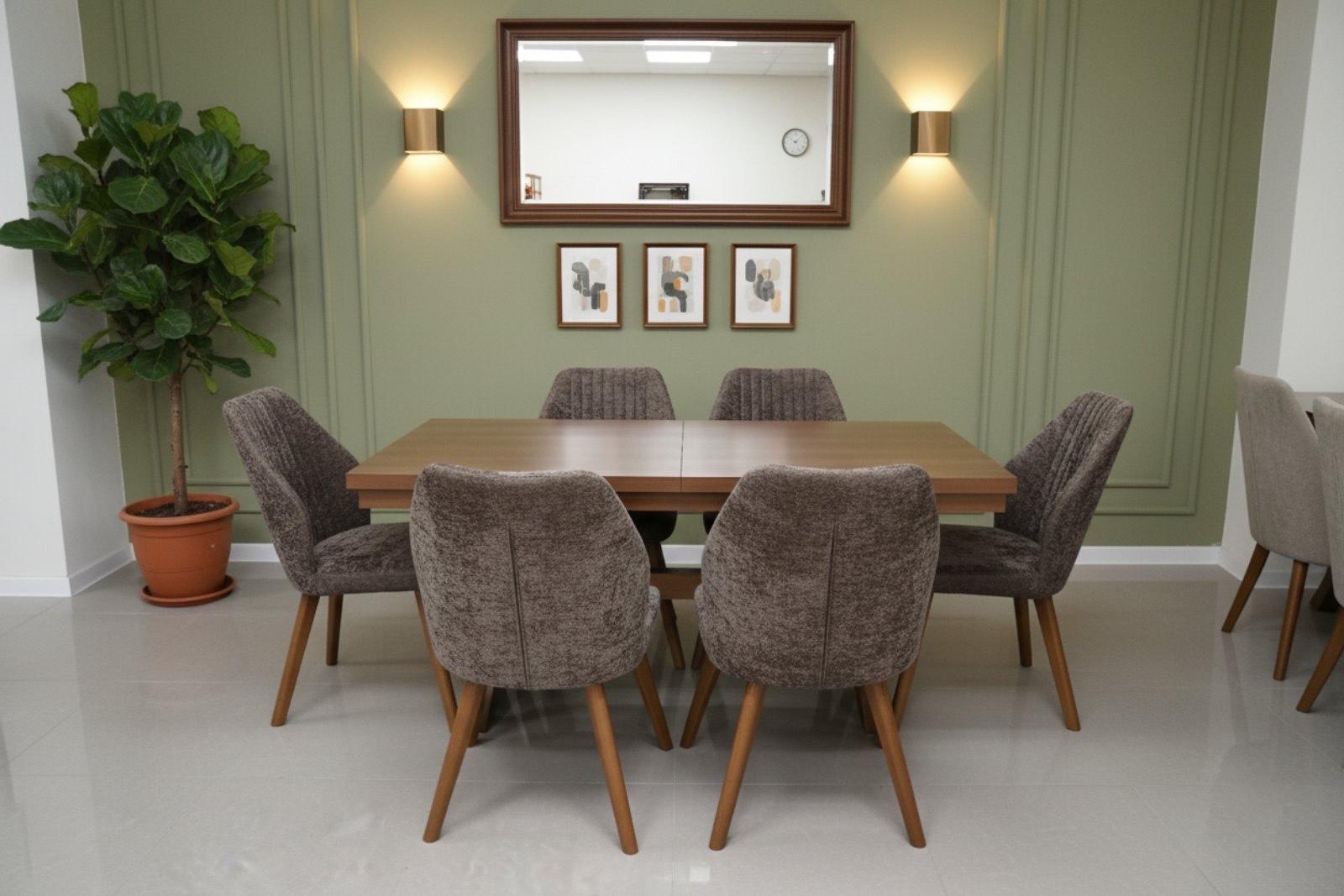 Trpezarijski sto Nora i stolice Hera